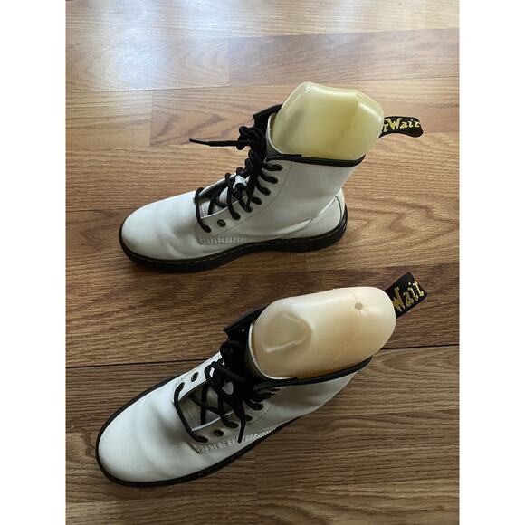 Doctor Doc Martens White Boot Size 8 USM 9 USL - Picture 6 of 11